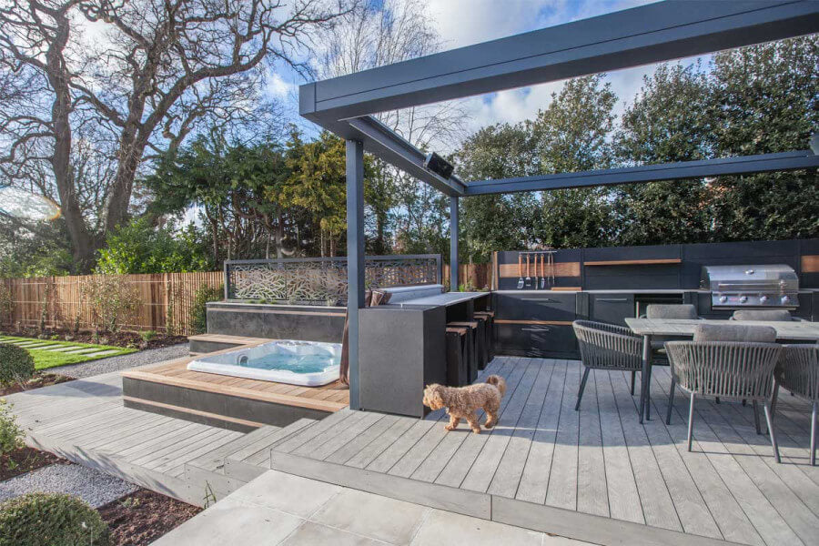 How to Add Architectural Detail to a Plain Garden